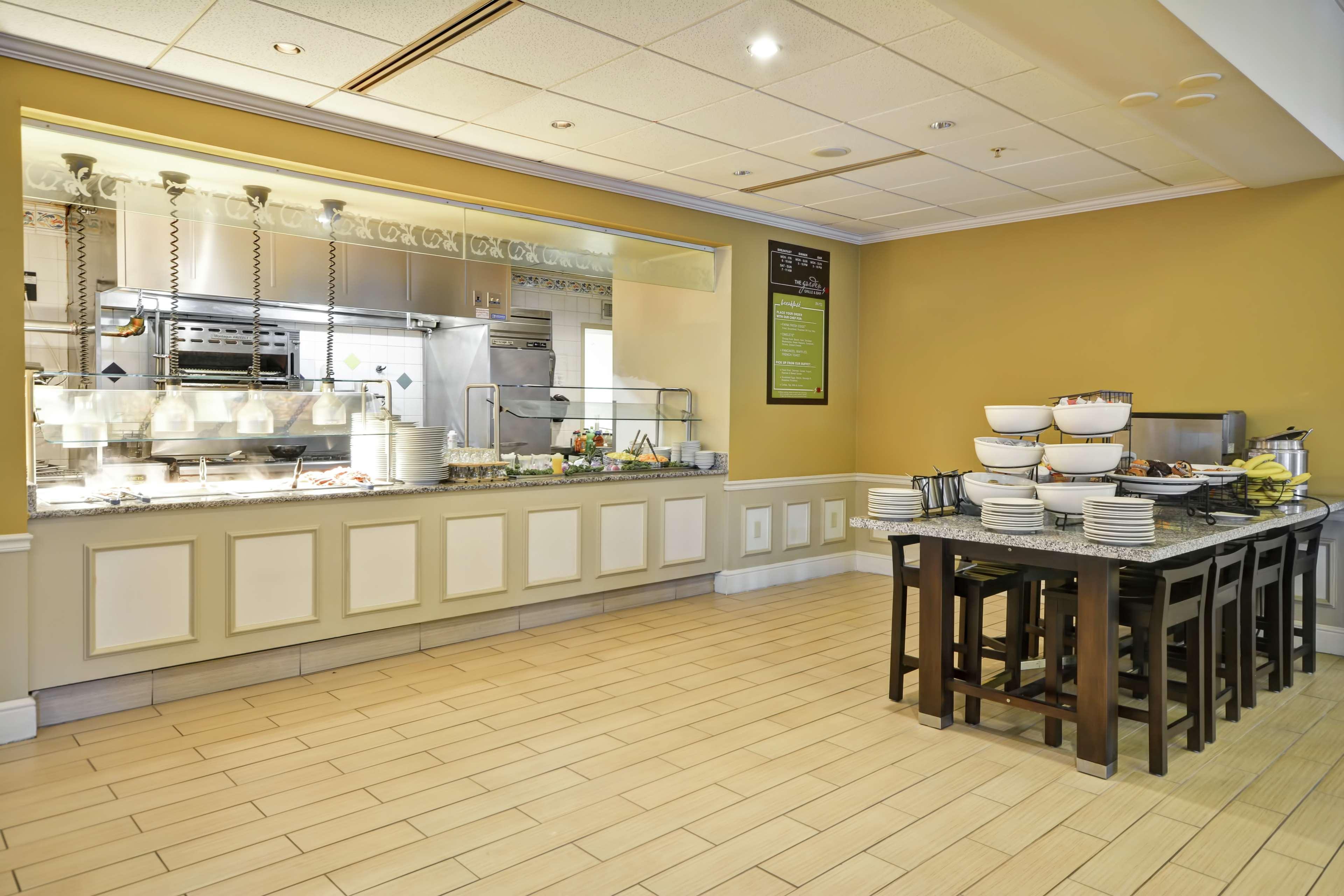 Hilton Garden Inn Fort Myers Exteriör bild