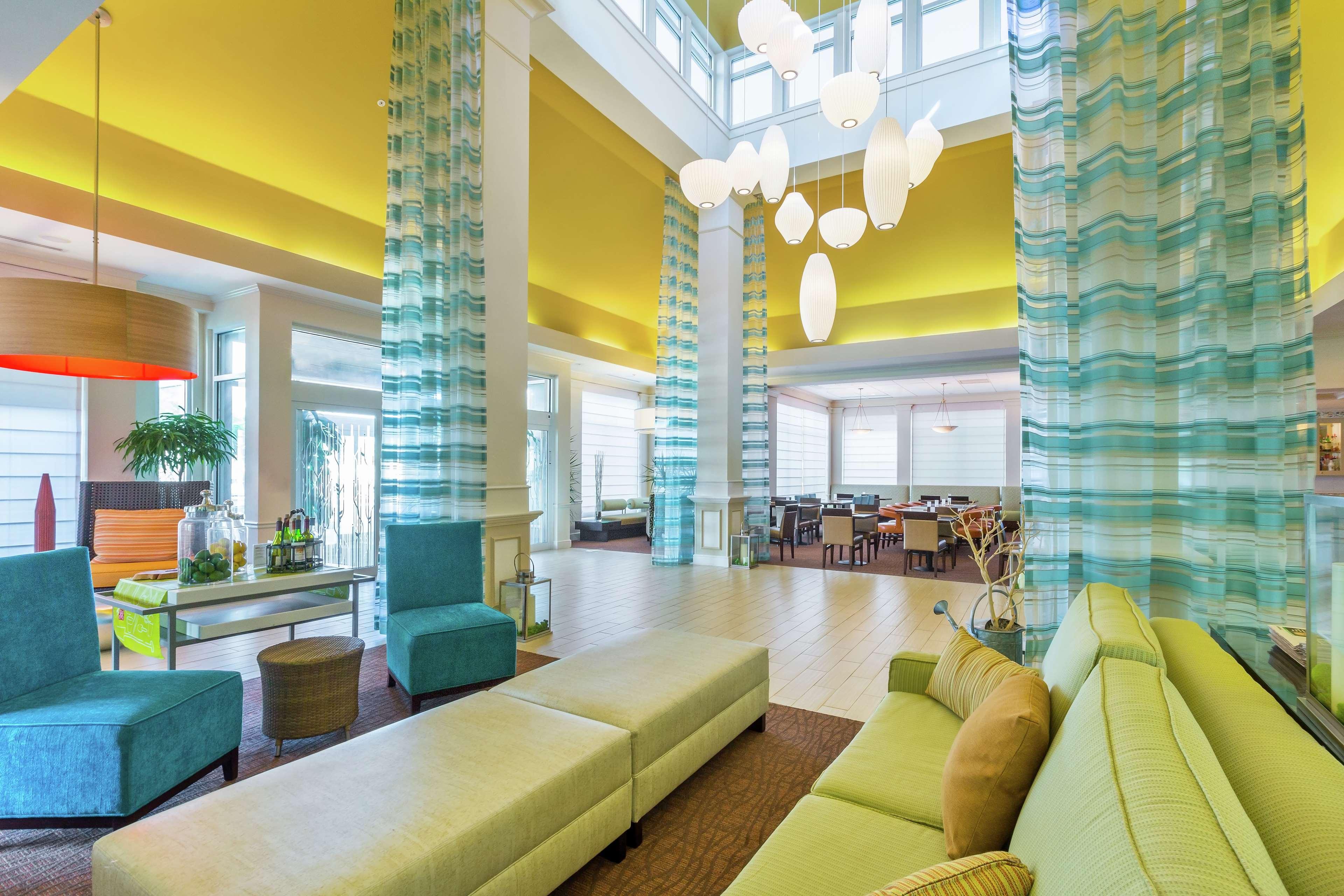 Hilton Garden Inn Fort Myers Exteriör bild
