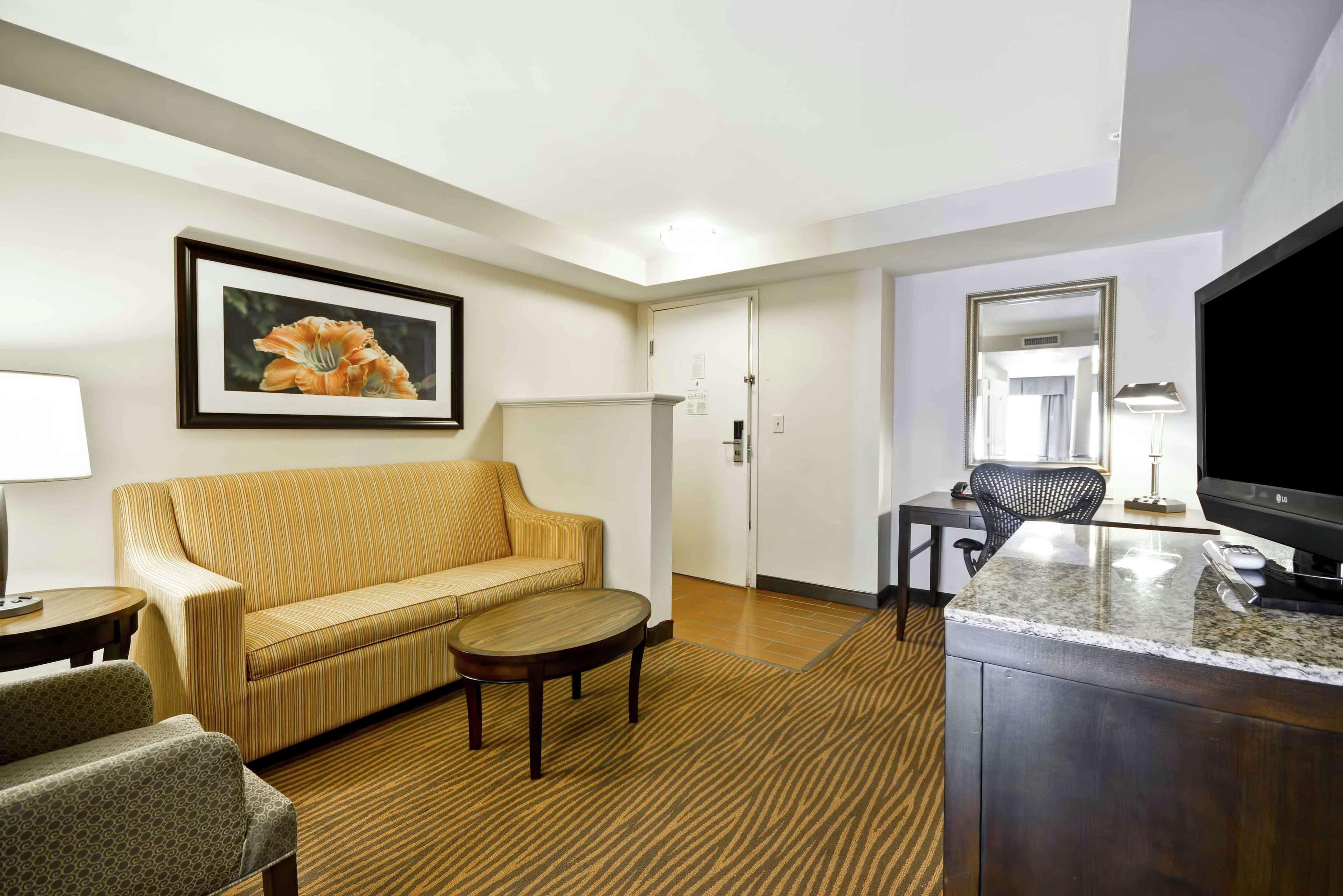 Hilton Garden Inn Fort Myers Exteriör bild