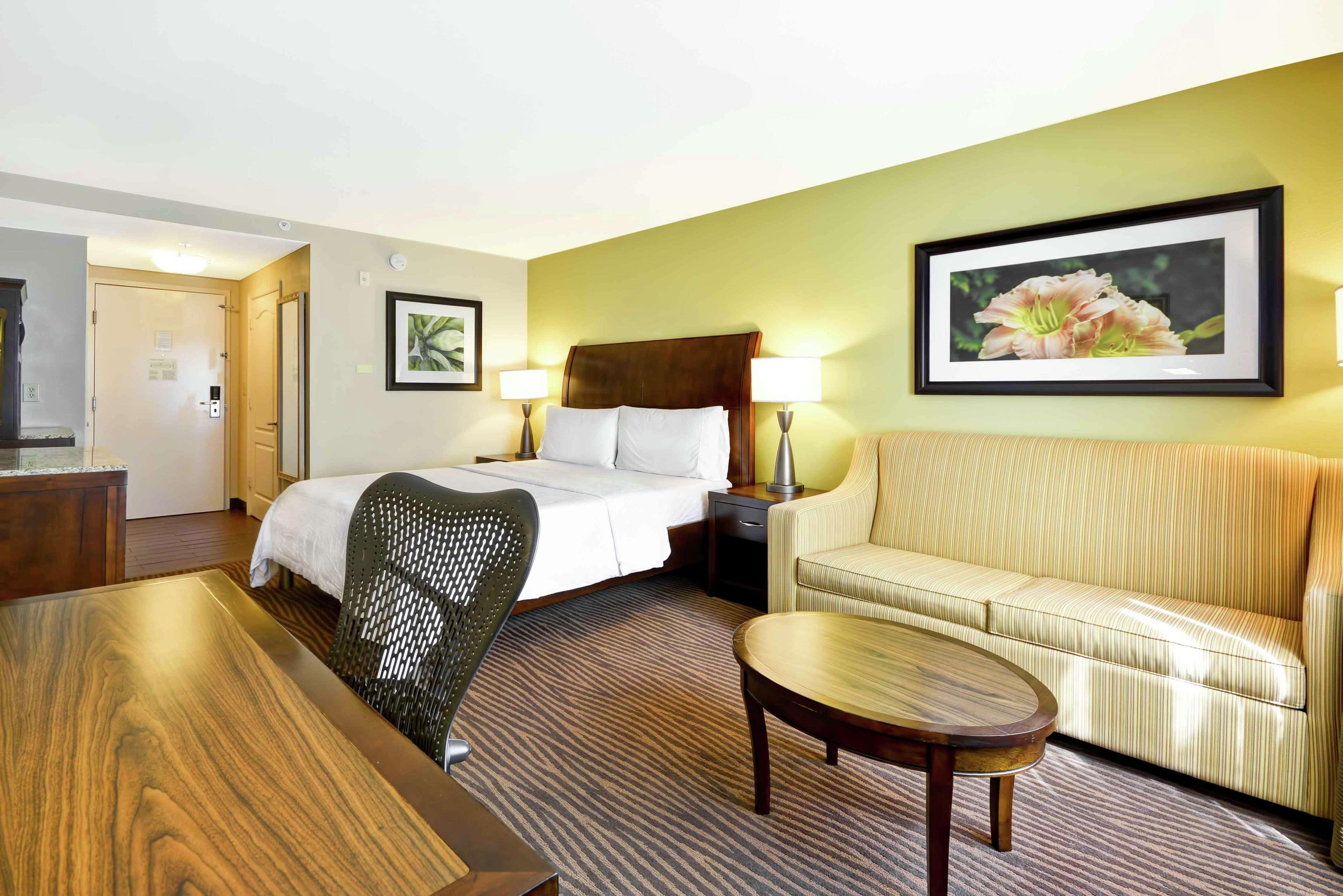 Hilton Garden Inn Fort Myers Exteriör bild