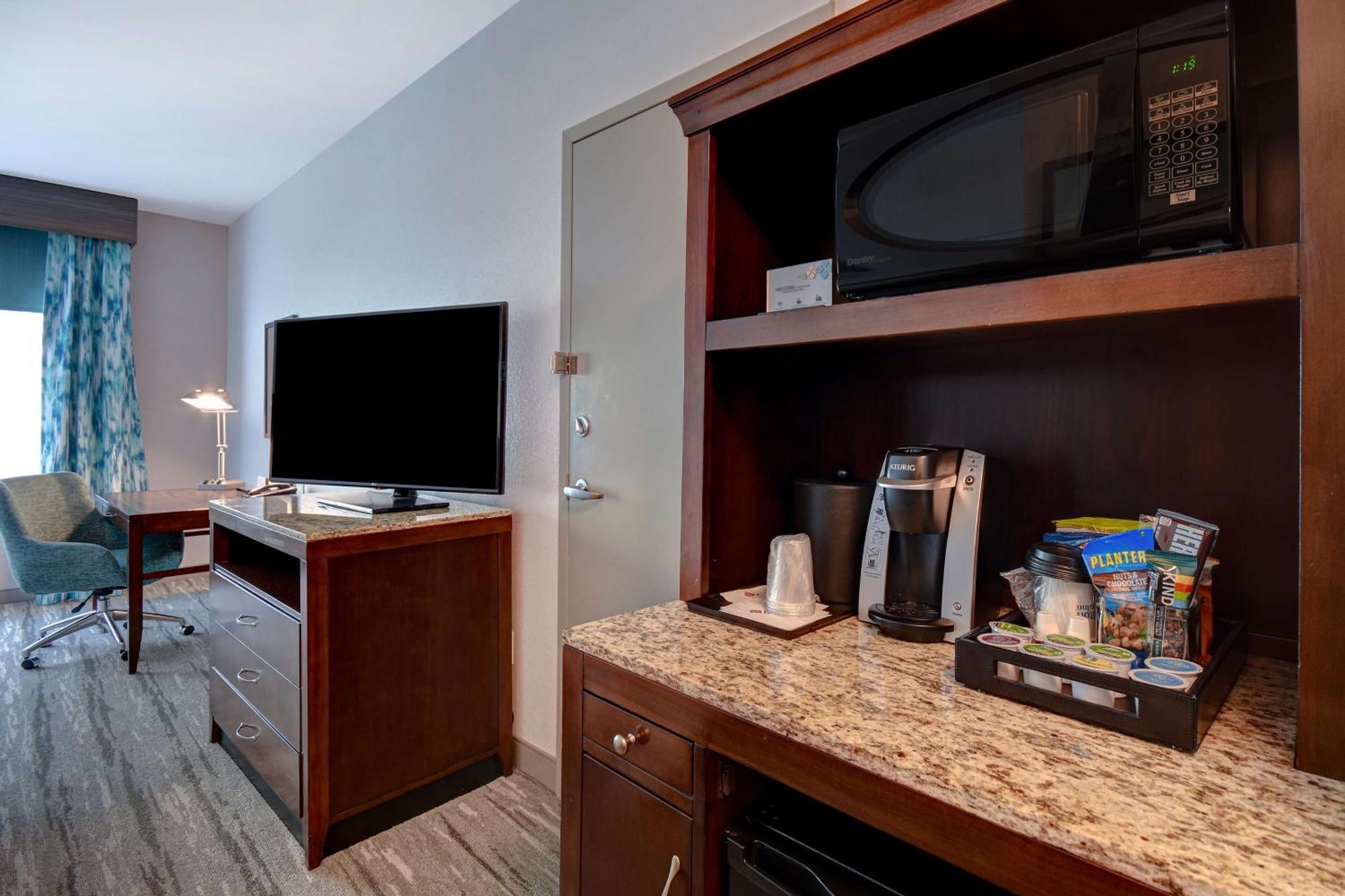 Hilton Garden Inn Fort Myers Exteriör bild
