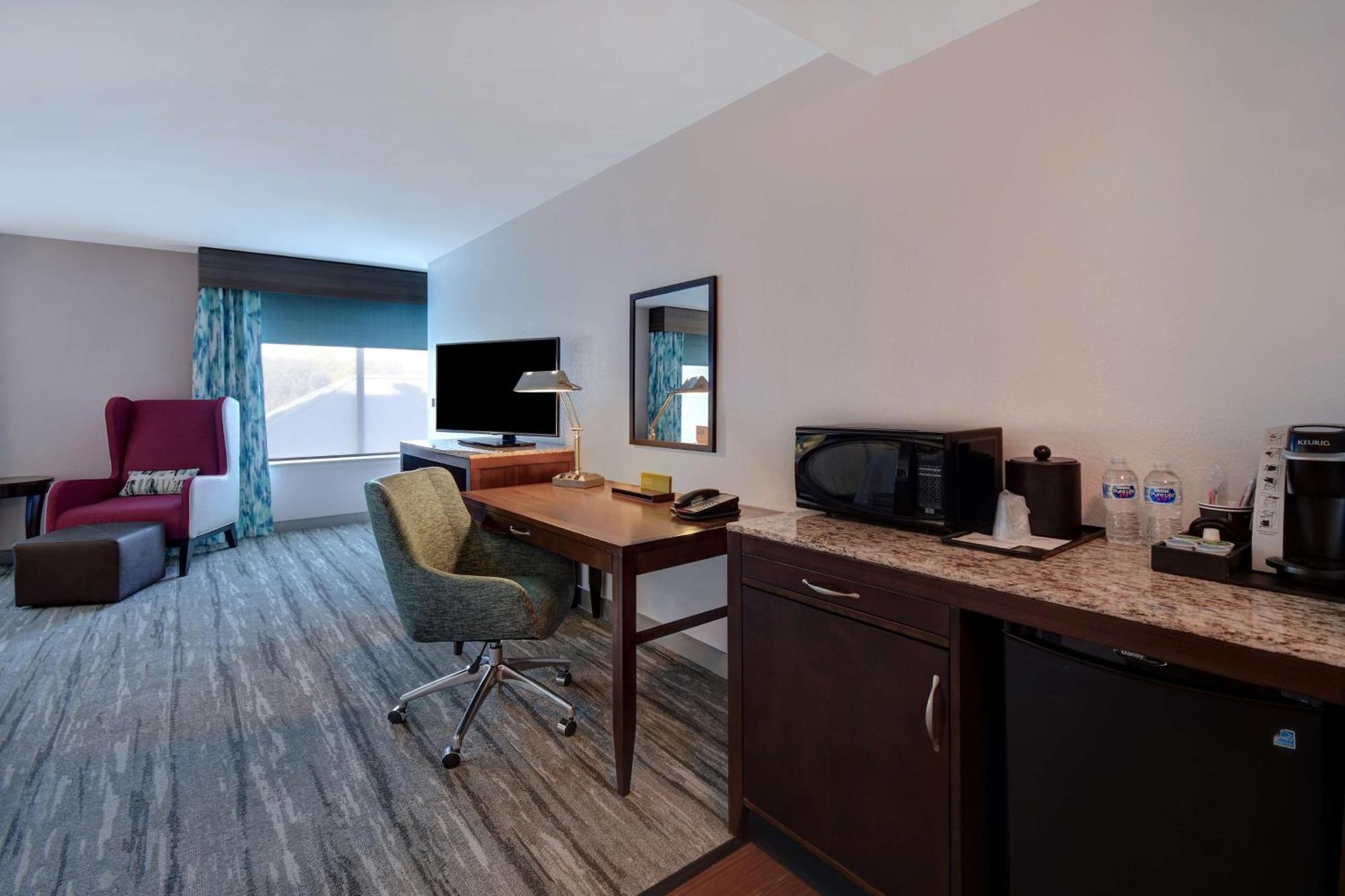 Hilton Garden Inn Fort Myers Exteriör bild